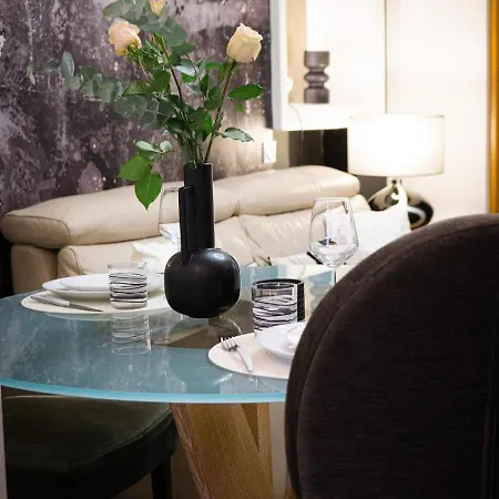 Apartment Suit'home Jacobins