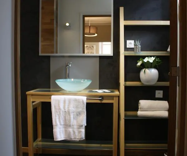 Апартаменты Suit'home Jacobins *